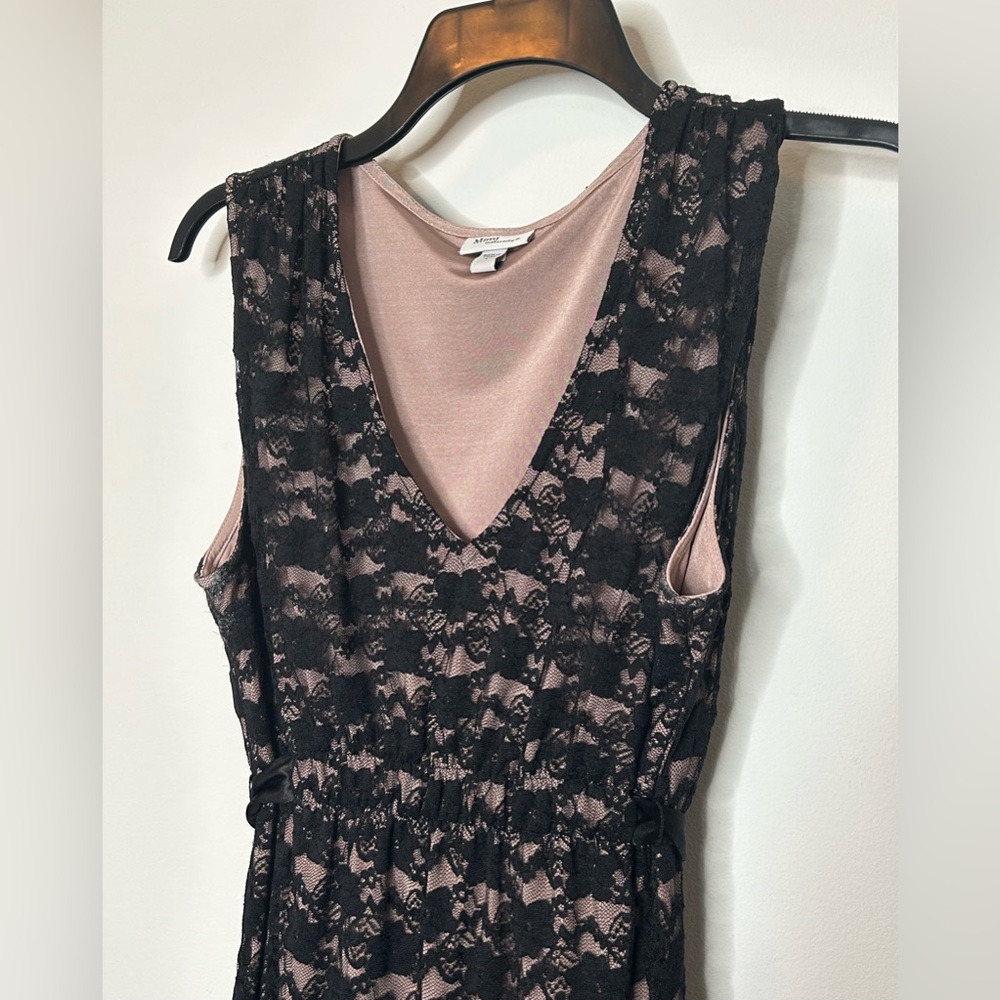 Mimi maternity black lace tie back dress Size Large Maternity